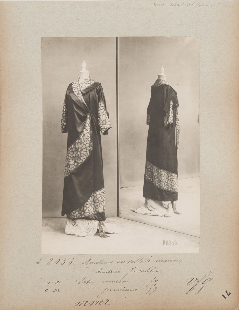 Albumsida: House of Worth, Evening Coat av Photographer French
