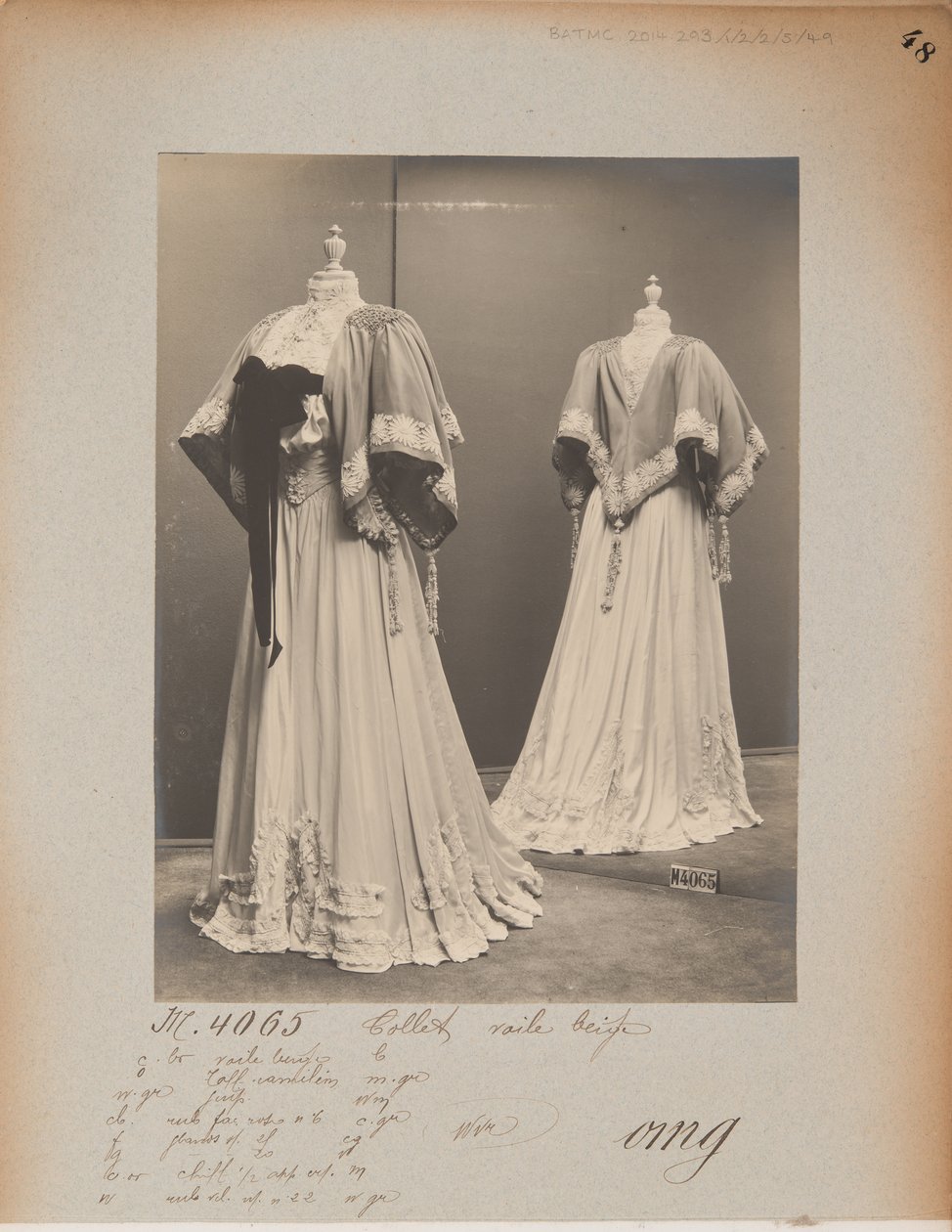 Albumsida: House of Worth, Shoulder Cape av Photographer French