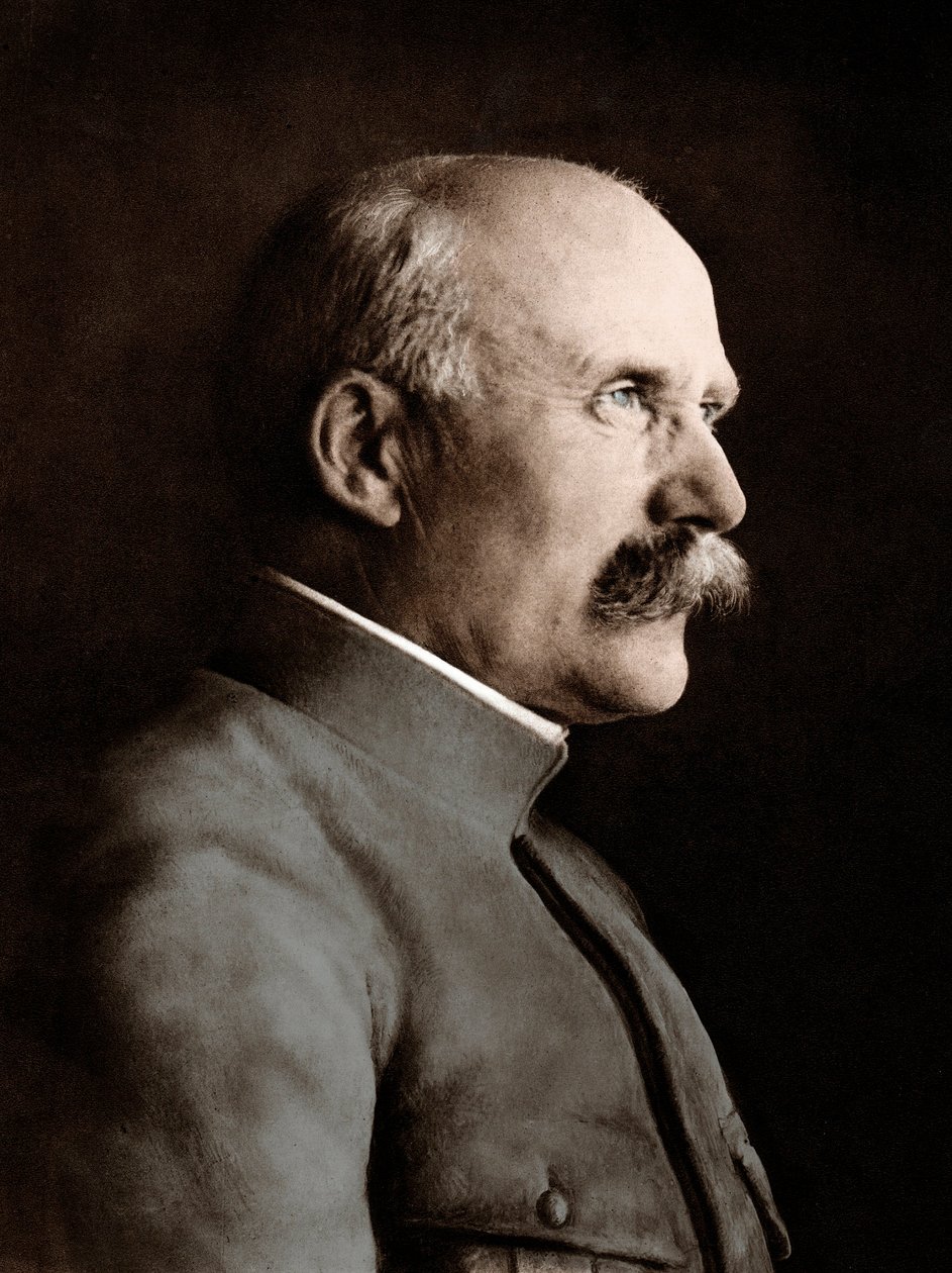 Porträtt av marskalk Philippe Petain, ca 1916-1917 (foto) av Photographer French