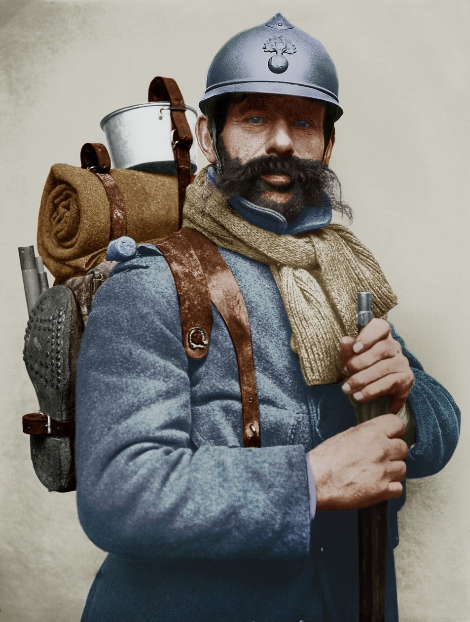 Porträtt av en fransk soldat i militäruniform, första världskriget (färgfoto) av Photographer French