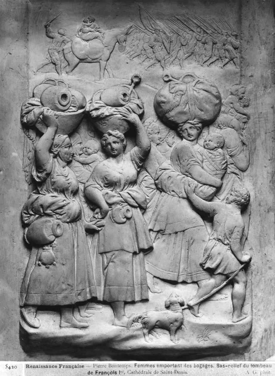Francois I:s grav 1494-1547 och hans hustru, Claude av Frankrike, detalj av en grupp bykvinnor som håller bagage på sina huvuden, beställd 1548 gipsgjuten bw foto av Pierre Bontemps