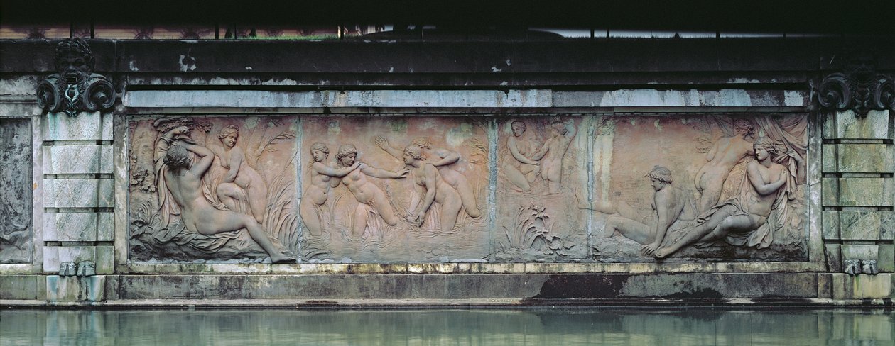 Badnymfer, relief från Bain des Nymphes, en del av Allee D