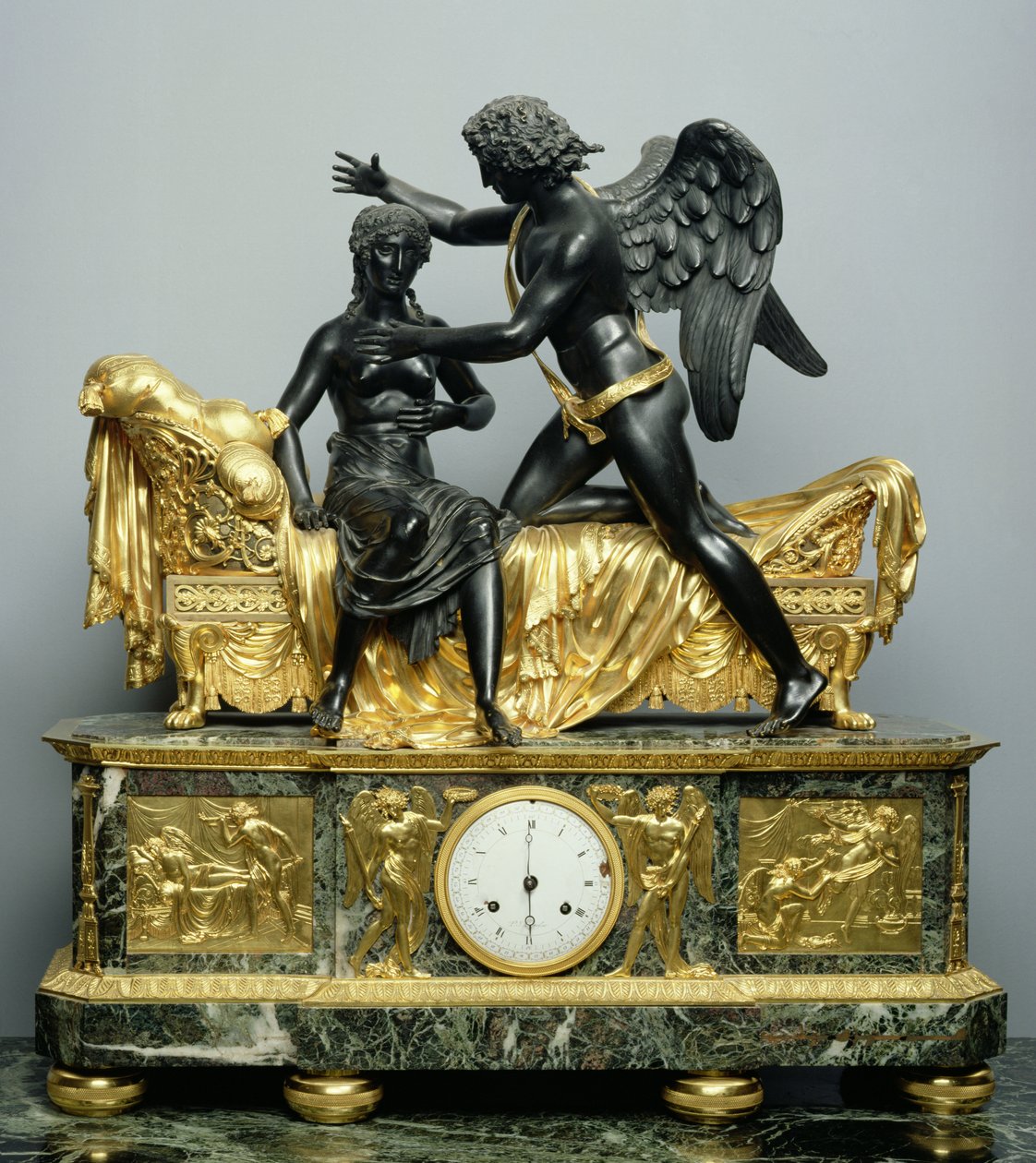 Cupid and Psyche Mantlepiece Clock, 1799 (brons och marmor) av Pierre Philippe Thomire