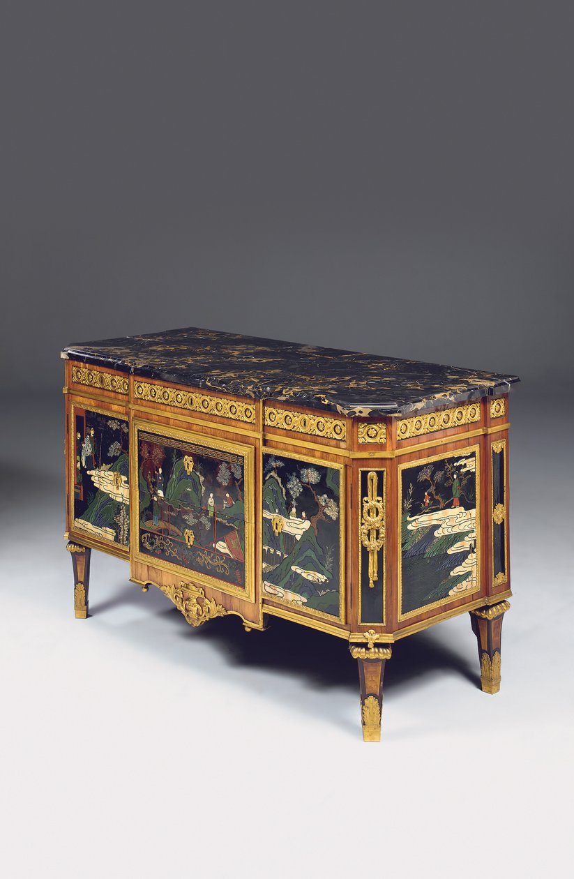 Ludvig XVI fönsterkommod a vantaux, lacken sent 1600-tal - tidigt 1700-tal (ormolu, tulpanved och kinesisk coromandel) av Pierre Harry Mewesen