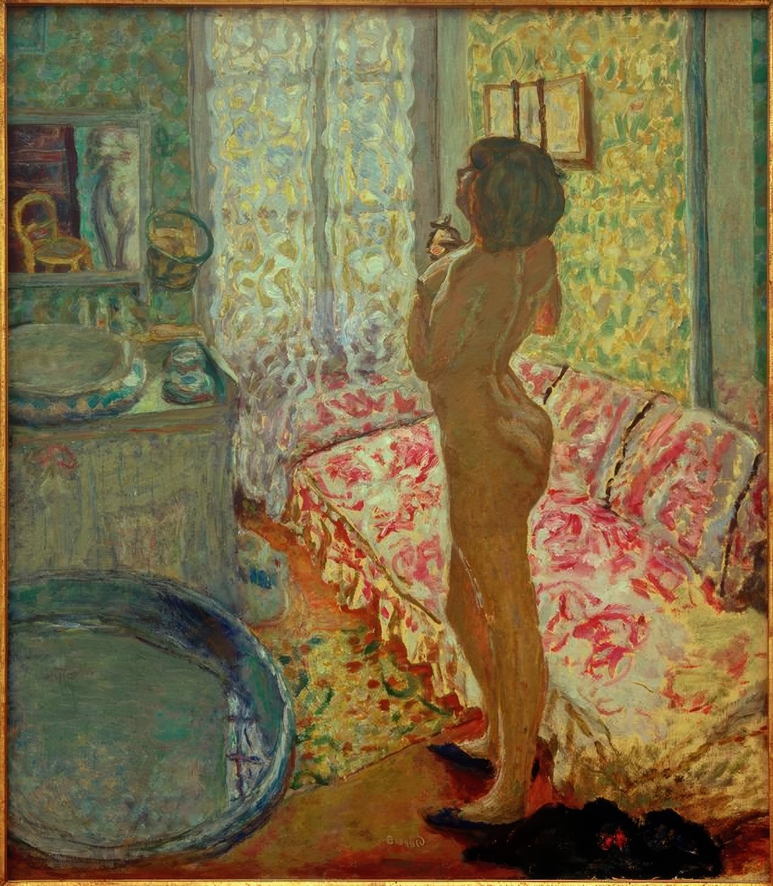 Badrummet med den rosa soffan (naken mot ljuset) av Pierre Bonnard