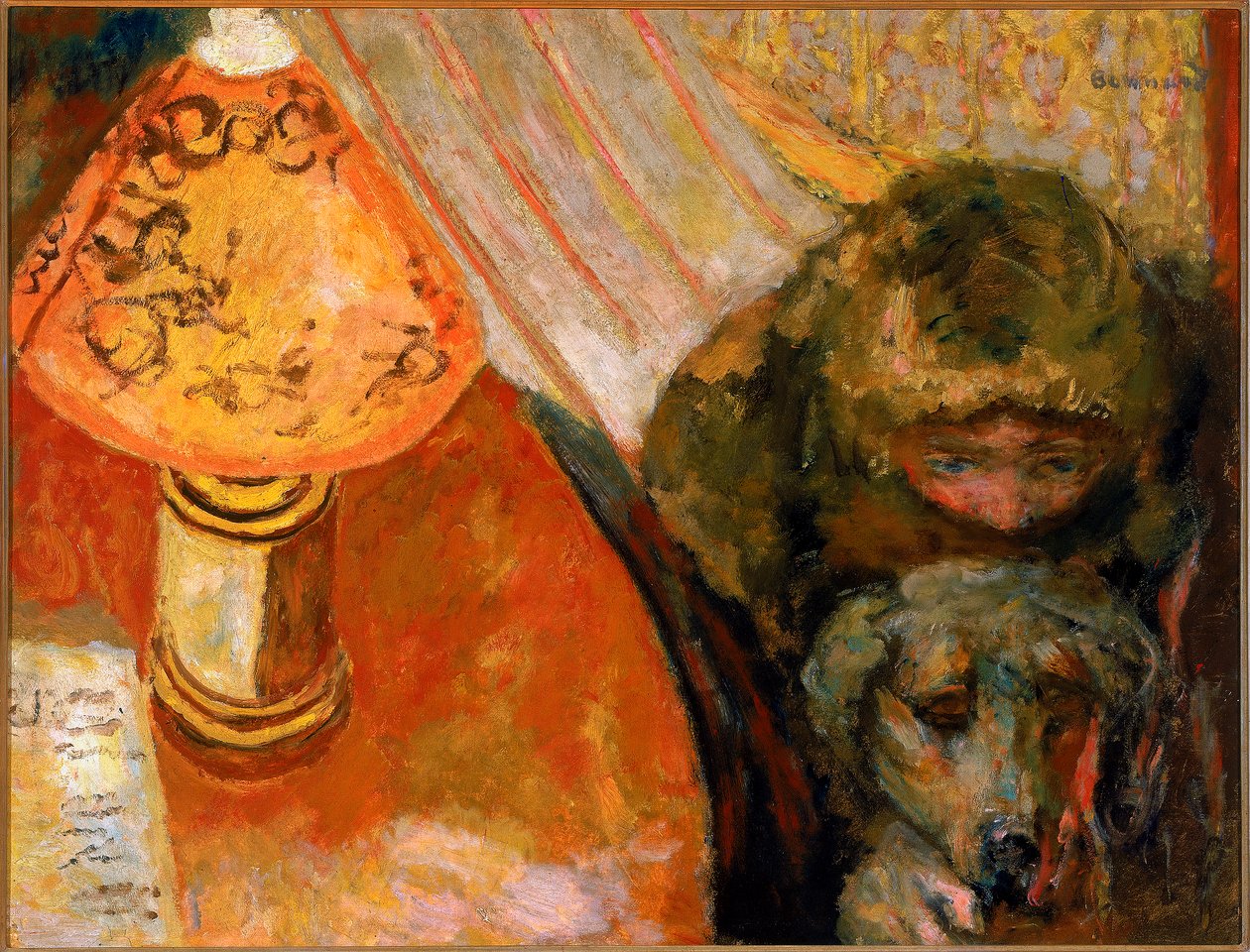 Målning av en interiör upplyst av lampljus av Pierre Bonnard