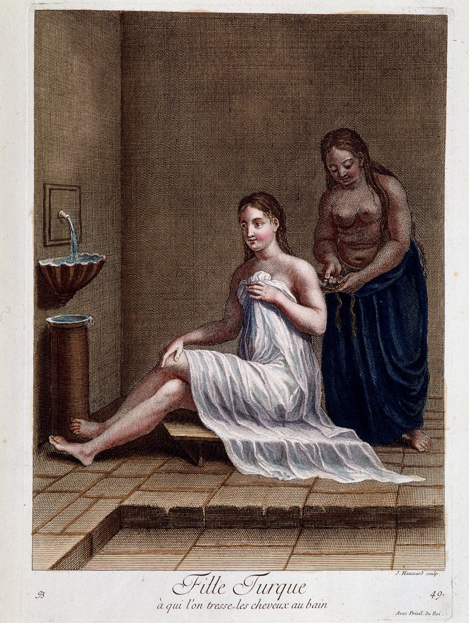 Turkisk flicka till vilken håret flätas i badet - i "" Samling av 100 tryck som representerar olika nationer i Levanten 1707 och 1708" på order av M. de Frriol, kungens ambassadör vid Porte och uppdaterad 1712-13 av M. Le Hays försorg, av Pierre François Basan