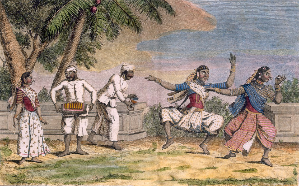 En grupp Bayaderes, eller indiska dansflickor, med manliga musiker, illustration från "Voyage aux Indes et a la Chine", graverad av Poisson, 1782 (färggravyr). av Pierre Sonnerat