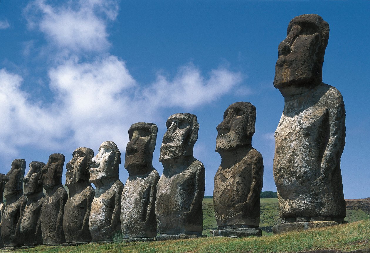 Moai-statyer, Rapa Nui National Park, Påskön, Chile av Polynesian Polynesian