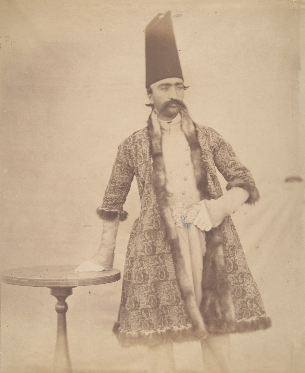 [Nasir al-Din Shah], 1840-60-talet. av Possibly by Luigi Pesce.