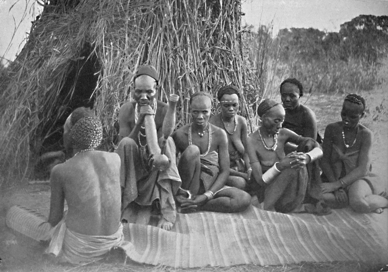 B-Can-folk från nära Bangweulusjön: East African Bantu, 1902 av Poulet Weatherley
