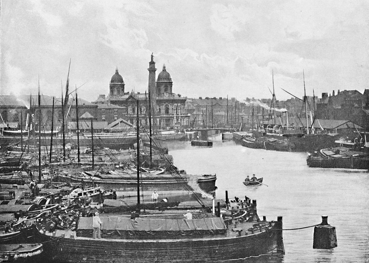 Skrov, från hamnen, c1896 av Poulton and Co