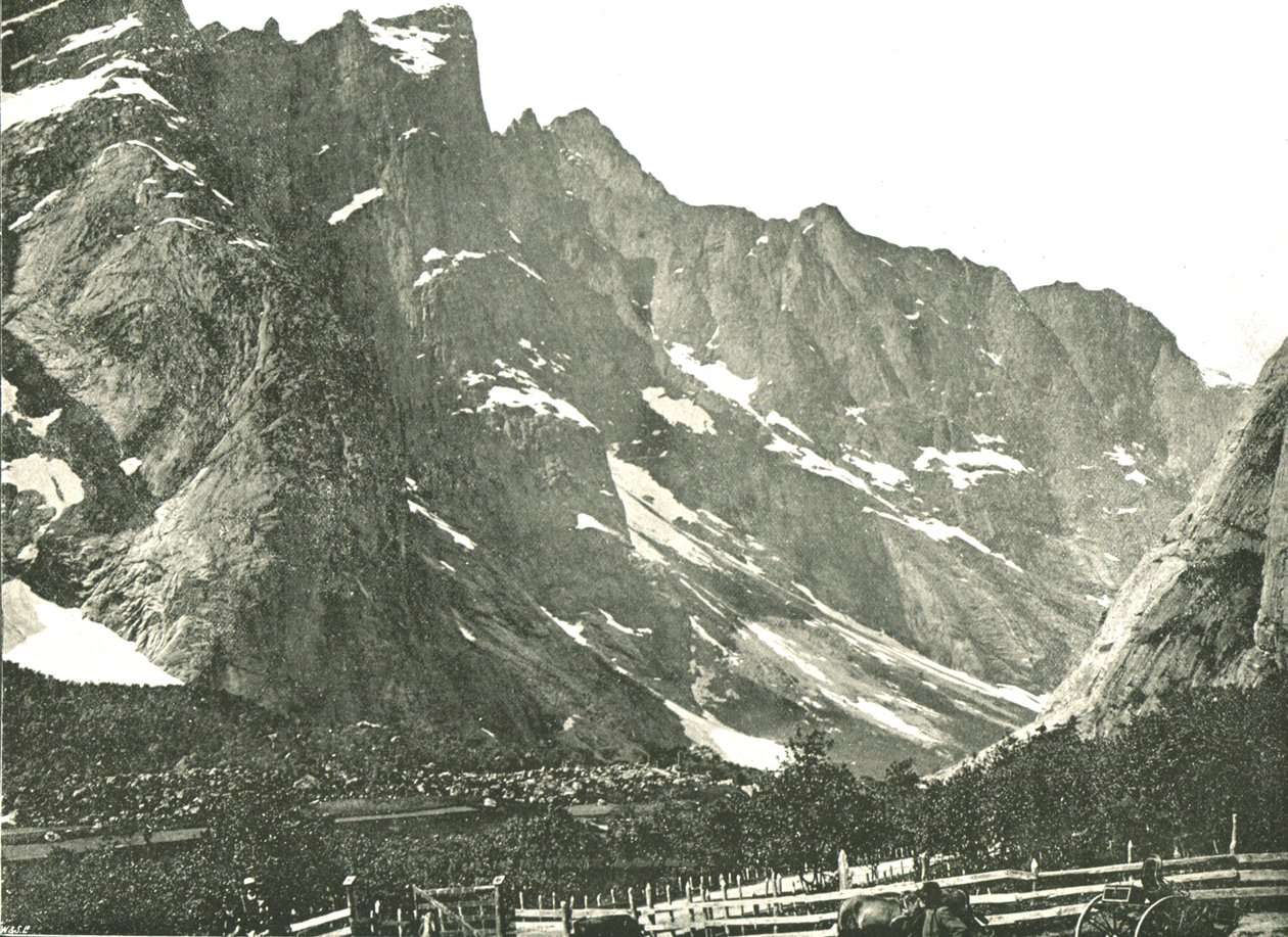 Trolltindanebergen, Horgheim, Norge, 1895. av Poulton and Co