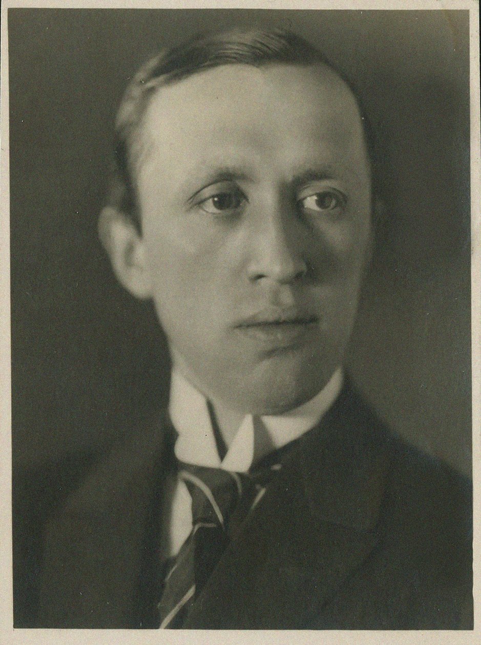 Porträtt av Karel Capek 1890-1938, 1930. av Prague . Photo studio Vanek
