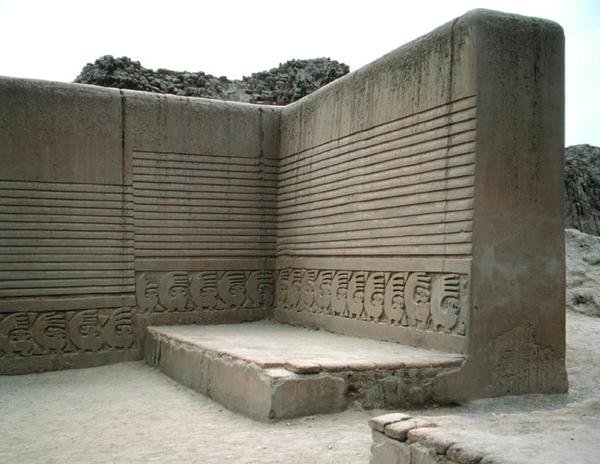 Ceremoniertorget, Tschudi-palatset, byggt av Chimu, ca 1300 f.Kr. (se även 162903) av Pre Columbian Pre Columbian