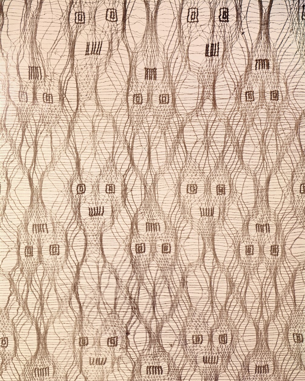Skirt tyg med jaguar-ansikten, Paracas-stam (textil) av Pre Columbian