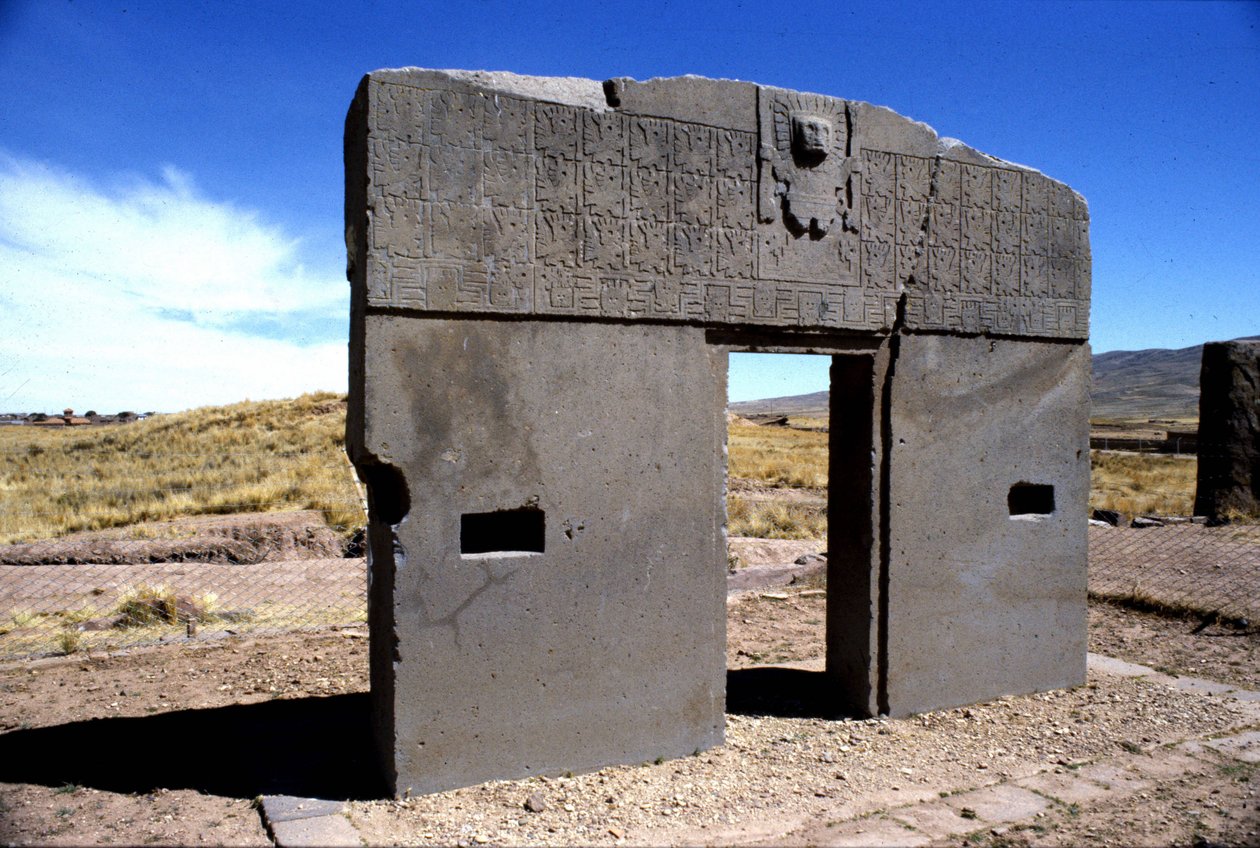Förcolumbiansk arkeologisk plats i Tiahuanaco, Bolivia. av Pre Columbian Pre Columbian