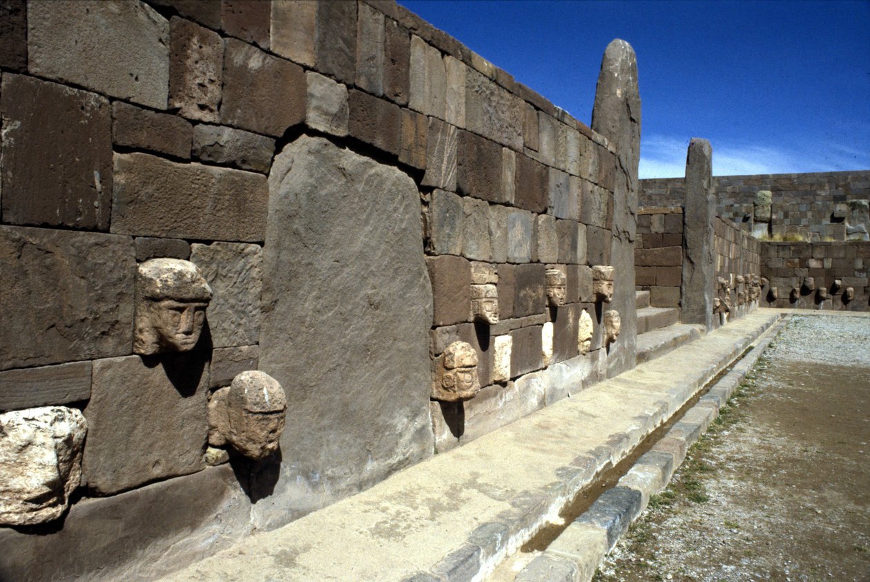 Förcolumbiansk arkeologisk plats i Tiahuanaco, Bolivia. av Pre Columbian Pre Columbian
