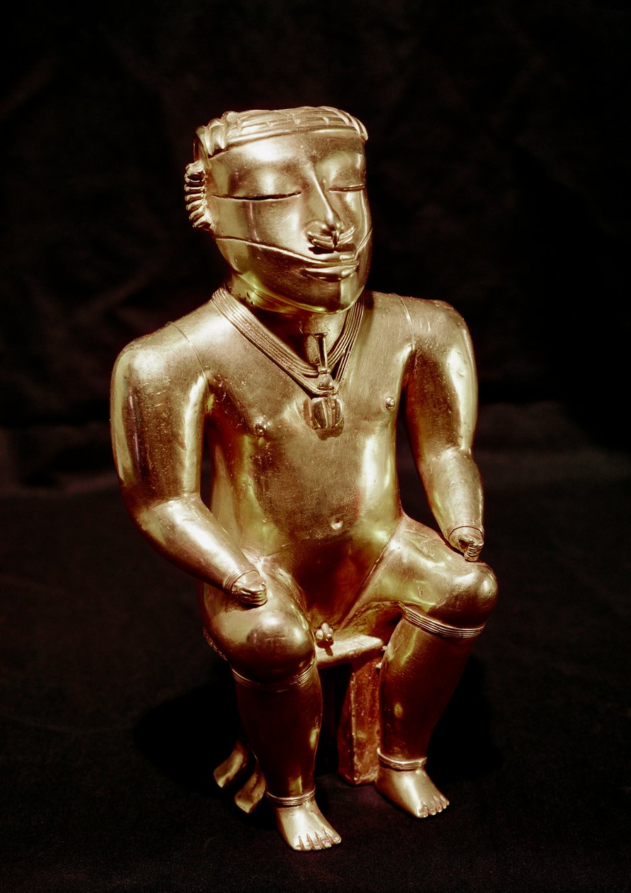 Precolombiansk konst, Quimbaya civilisation (Colombia): statyett av man som sitter i guld, 400-1400 AD - Bogotá, Museo de Oro, Colombia - Förcolombiansk konst, Quimbaya civilisation (Colombia), Antropomorf figur: sittande man - Gyllene skulptur, 400 -1400  av Pre Columbian Pre Columbian