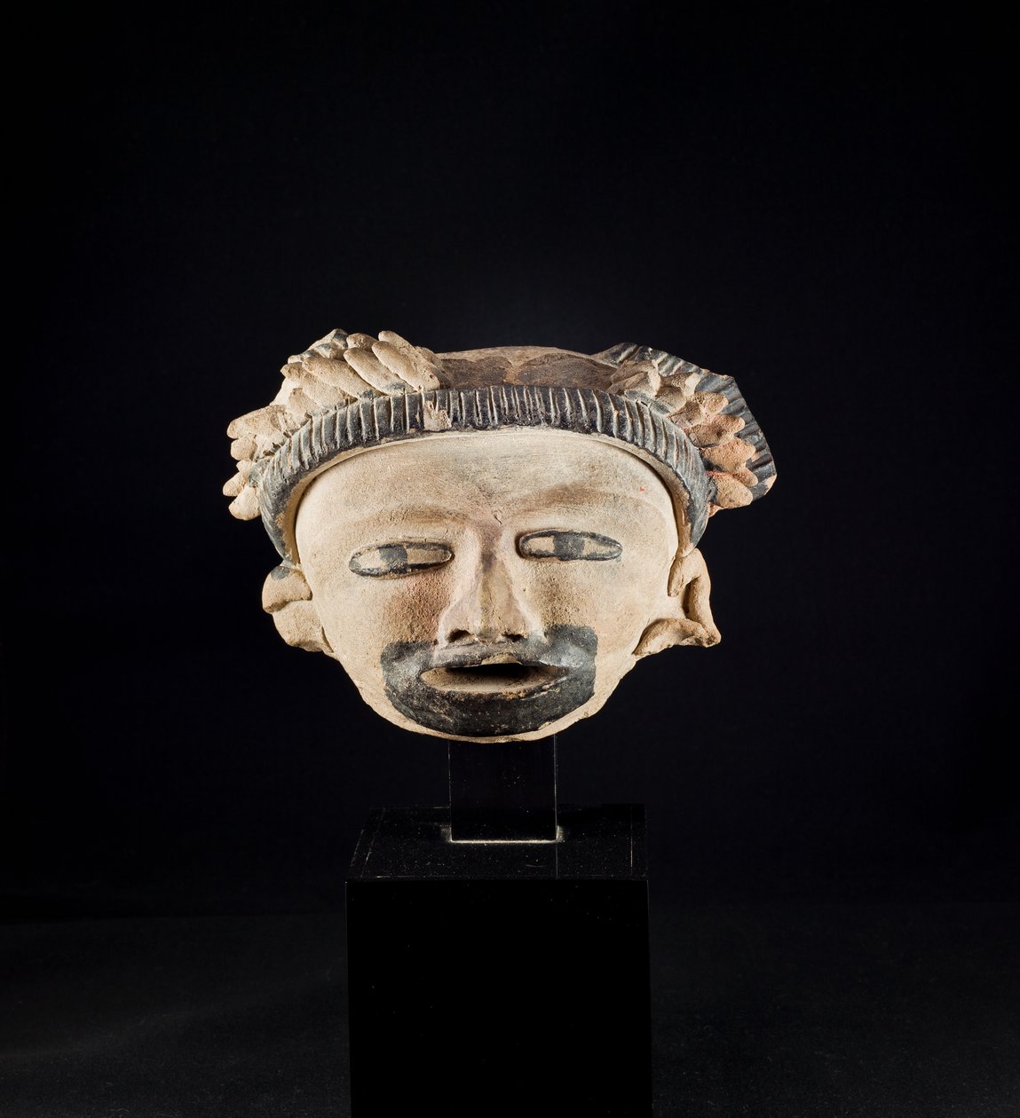 Huvudstatyett / Mexiko, Totanaque-kulturen (terrakotta) av Precolombian Precolombian