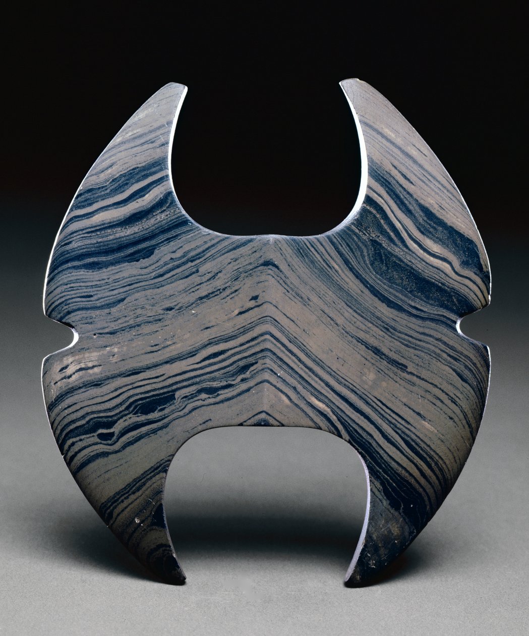 Oval banderollsten, nordamerikansk arkaisk period, 2000-1000 f.Kr. (skiffer) av Prehistoric