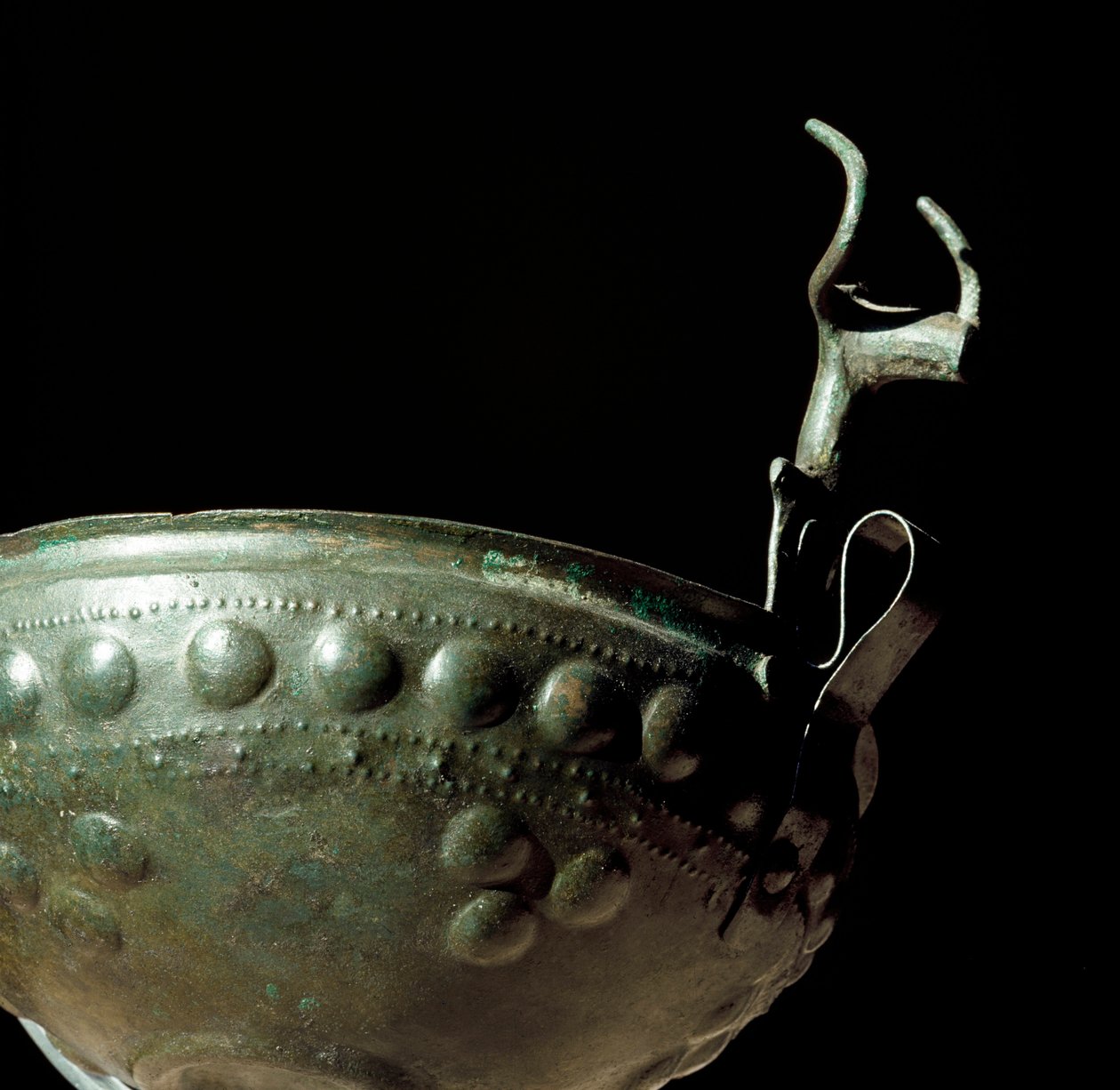 Etruskisk civilisation: bronskopp från nekropolen Tolfa, Lazio. 1000-talet f.Kr. Rom, Luigi Pigorini Nationalmuseum för förhistorisk etnografi av Prehistoric Prehistoric