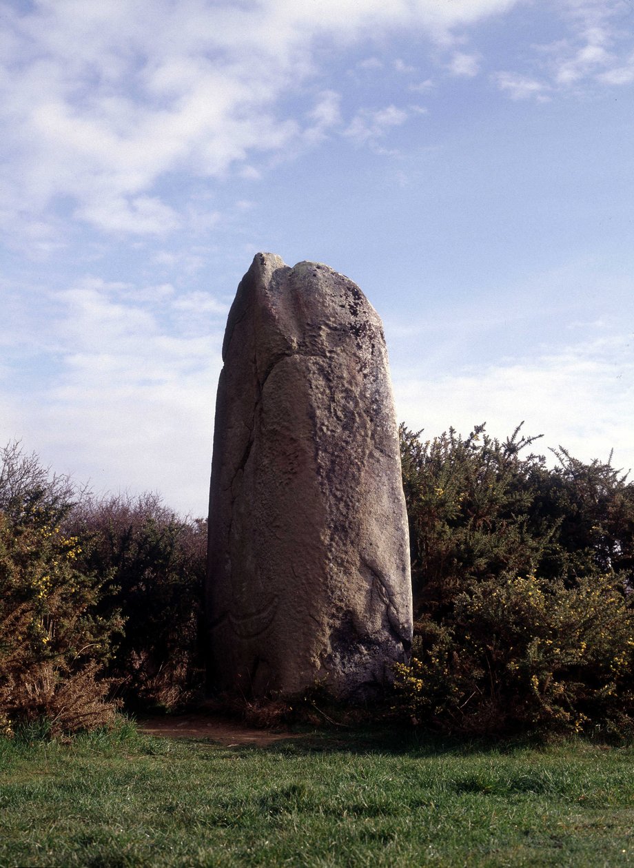 Menhir på halvön Rhuys (56). av Prehistoric Prehistoric