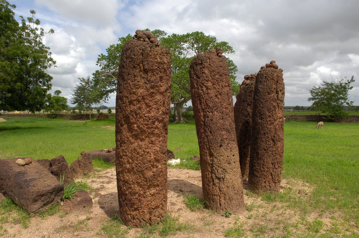 Förhistoria: Megalitisk cirkel av stenar från Wassu, Gambia (foto) av Prehistoric Prehistoric