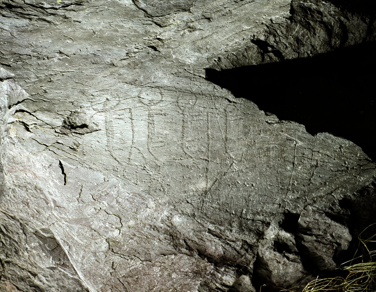 Förhistoria, hällkonst: gravstensrepresentationer av två par oxar som drar en vagn. Kopparåldern. Eneolitisk period (kalkolitisk). Roche n. 2. Cemmo (Brescia) Parco archeologico nazionale dei Massi di Cemmo, Italien av Prehistoric Prehistoric