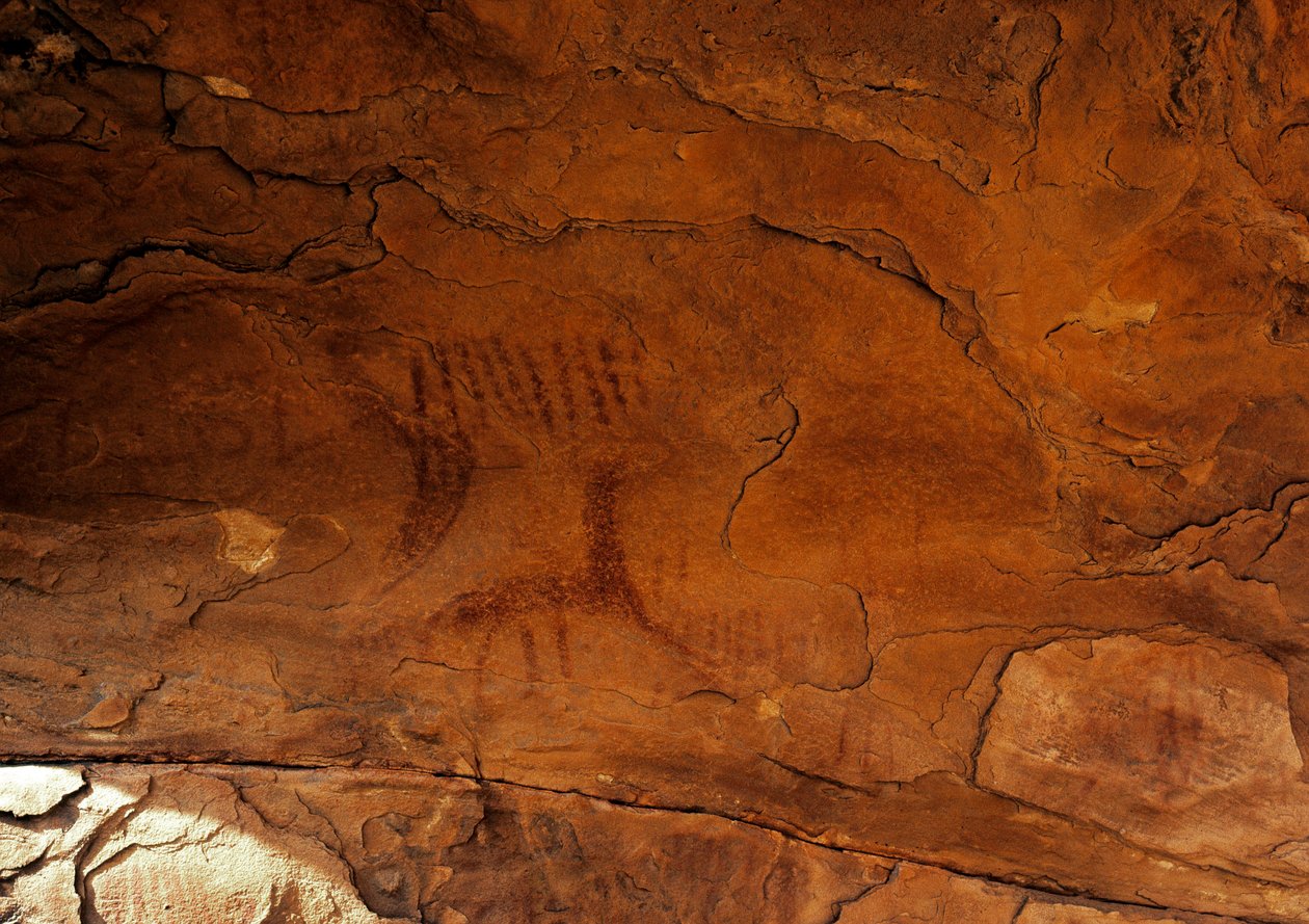 Förhistoria: väggmålning. Stenåldern 5000-2000 f.Kr. Taghit, Hoggar Highland (Ahaggar), Algeriet av Prehistoric Prehistoric