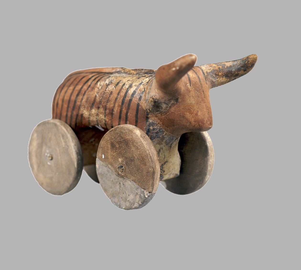 Zoomorfisk statyett med hjul, 3950-3500 f.Kr av Prehistoric Russian Culture