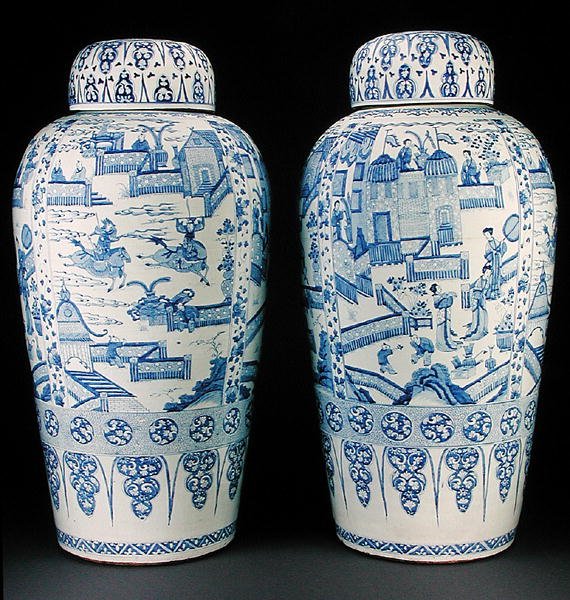 Ett par blåvita soldatvaser, ca 1700 (porslin) av Qing Dynasty Chinese School