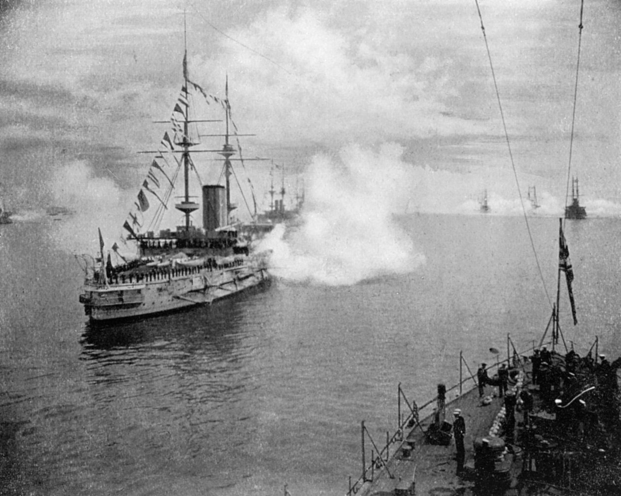 En salut av hemmaflottan, 1907 1908. av Queen Alexandra