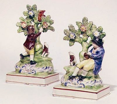 Staffordshire par av fågelhäckande grupper, ca 1810 (keramik) av Ralph Junior Wood
