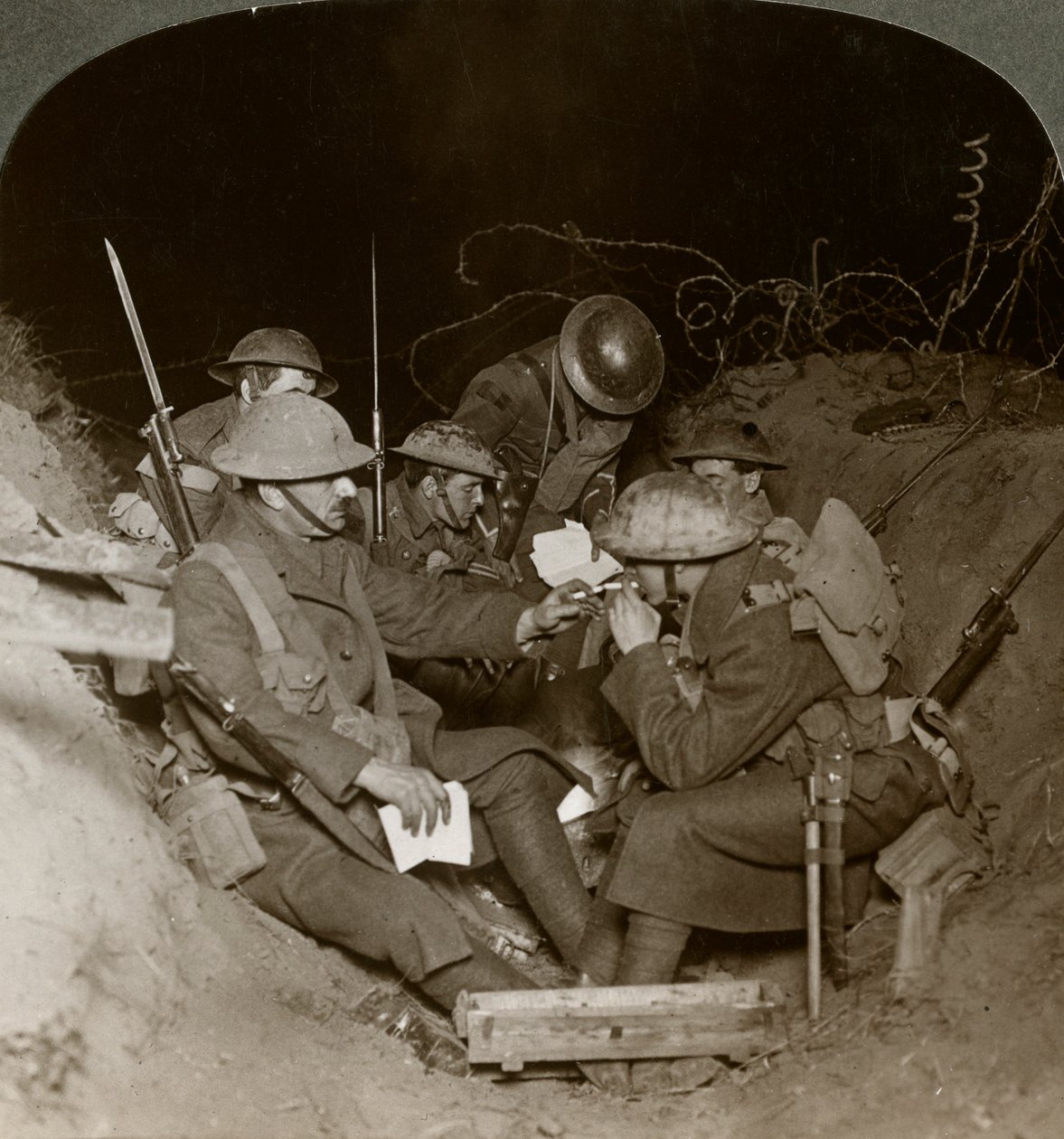 En kväll i reservgraven vid Beaumont Hamel, Frankrike, första världskriget, 1914-1918 av Realistic Travels Publishers