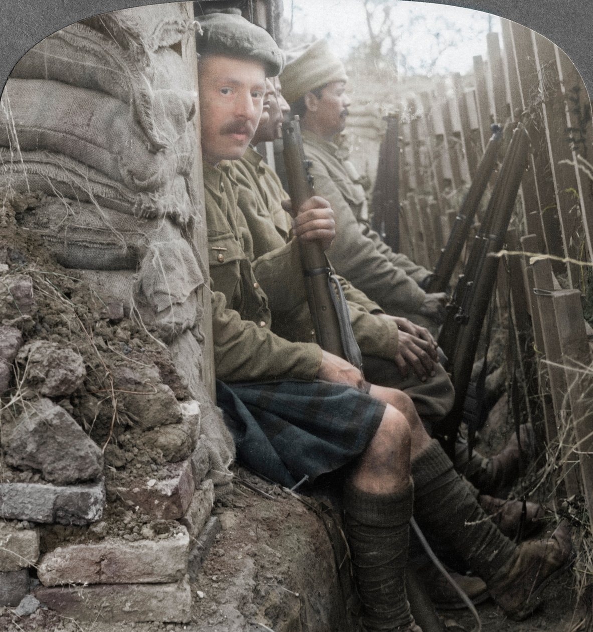 Indiska soldater i skyttegravarna, första världskriget, 1914-1918 av Realistic Travels Publishers
