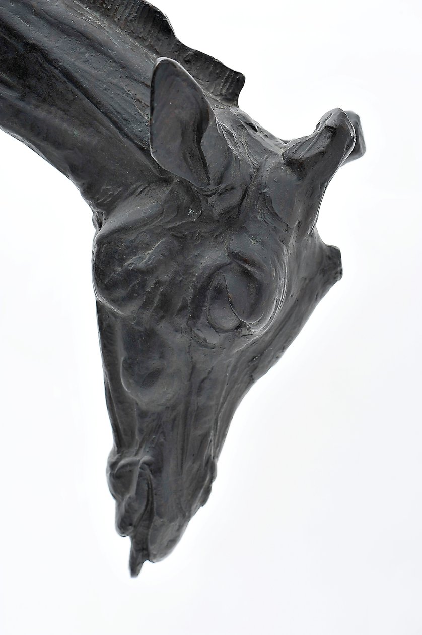 Stor giraff med sänkt huvud, modellerad 1909-10, gjuten före 1913 (brons) (se även 3084917-43) av Rembrandt Bugatti