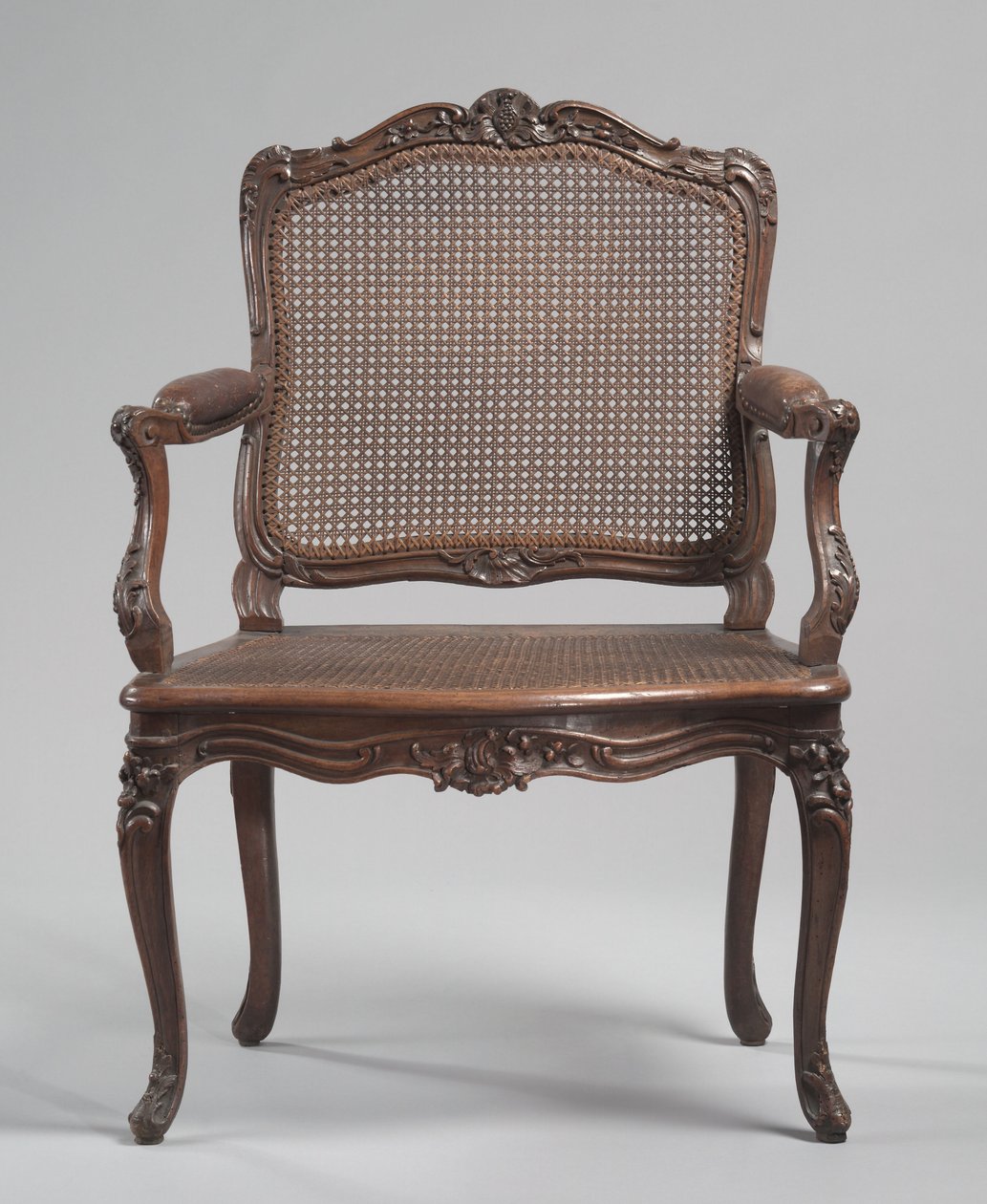 Fåtölj, ca 1740 (snidat trä, käpp) av René Cresson