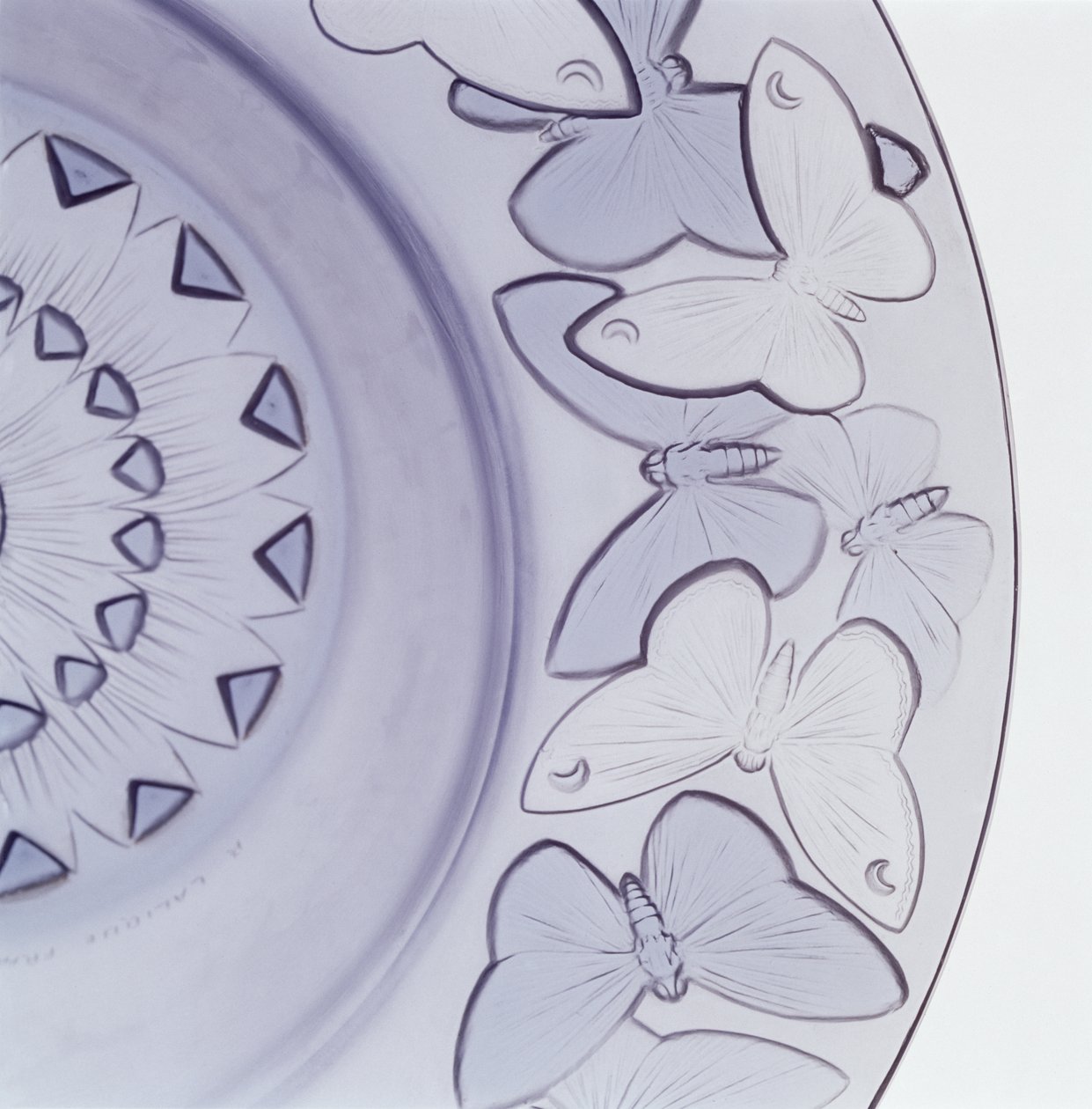 Detalj av Phalenes skål av Lalique, ca 1902 av Rene Jules Lalique