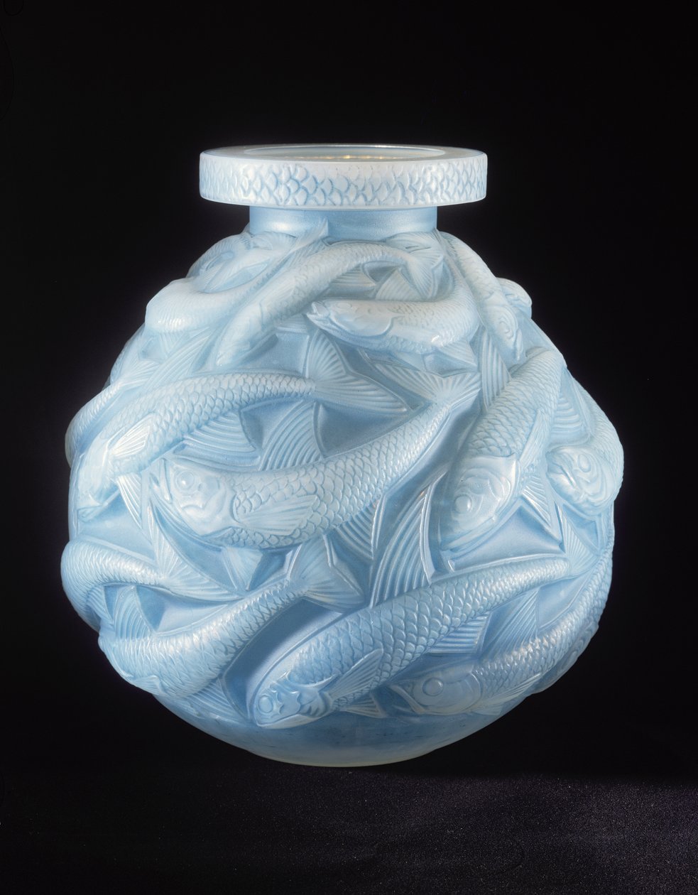 Laxvas, 1928 (blått opaliserande glas) av Rene Jules Lalique