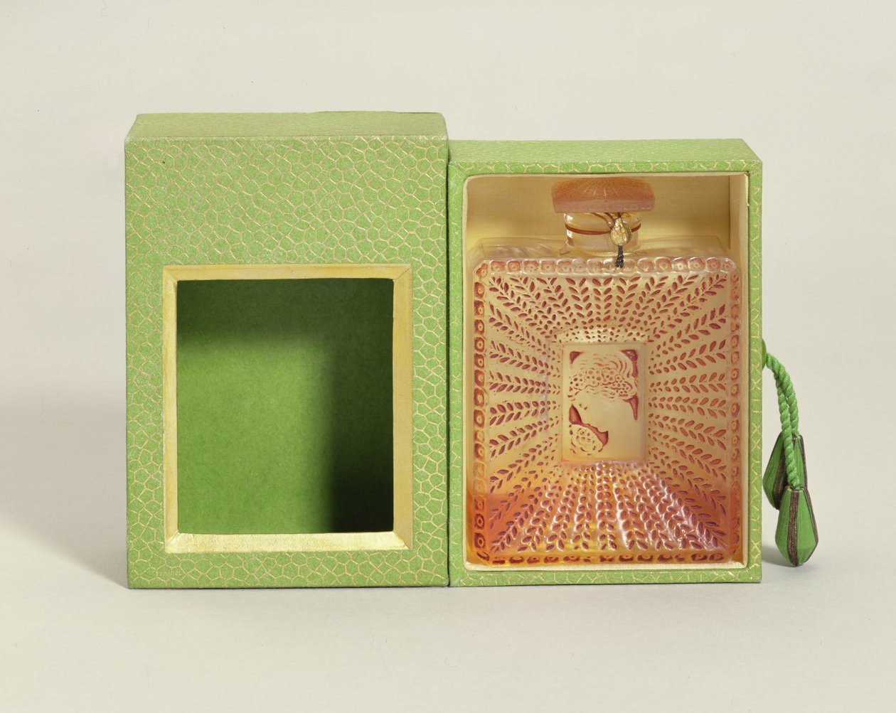 La Belle Saison Scent Bottle för Houbigant (glas) av Rene Jules Lalique