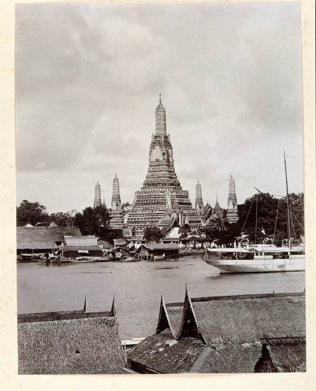Wat Arun med Chao Phraya-floden, 1890 av Robert Lenz