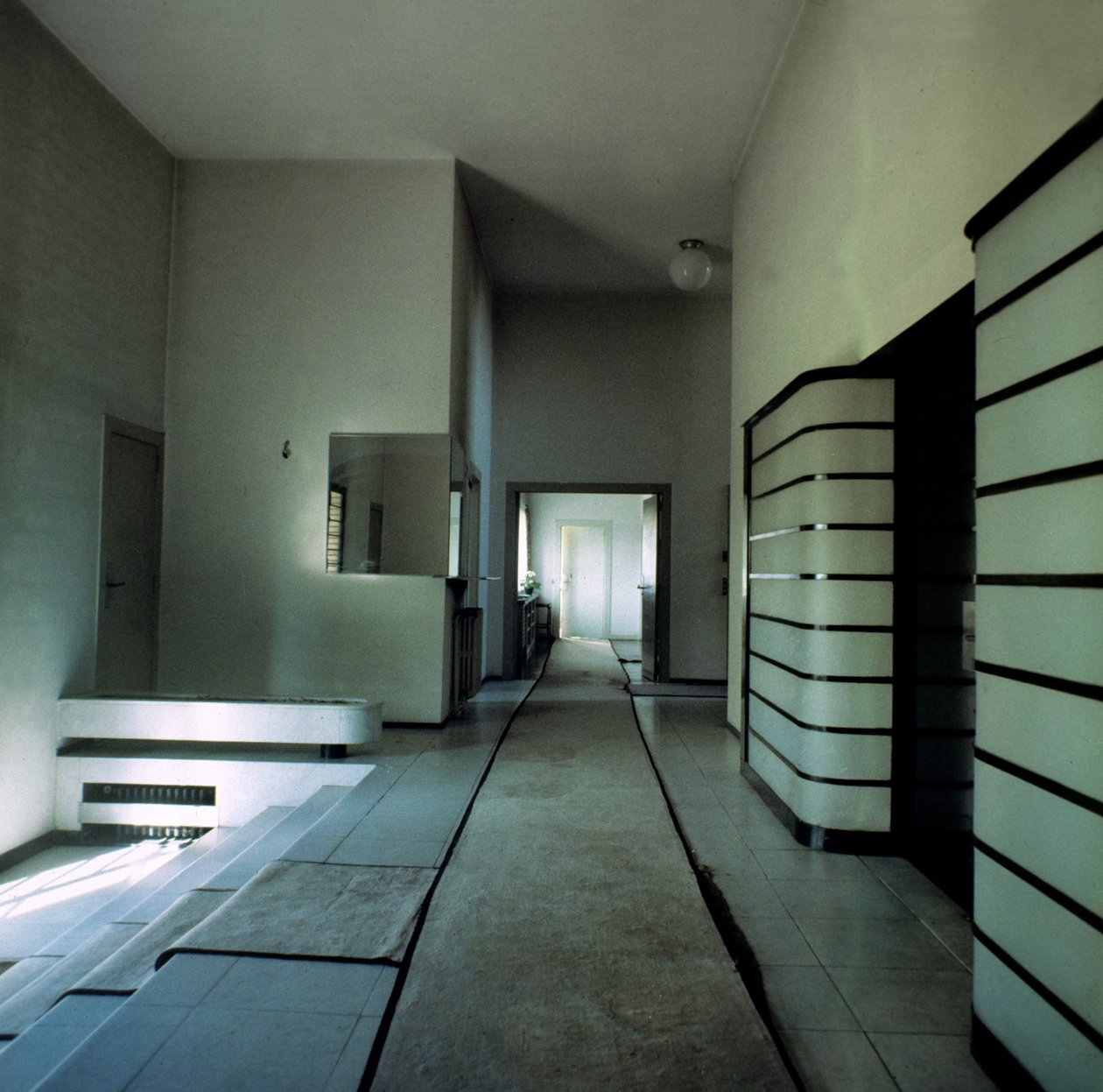 Entréhall i Villa Cavrois, ritad av Robert Mallet-Stevens (1886-1945), 1931-32 av Robert Mallet Stevens