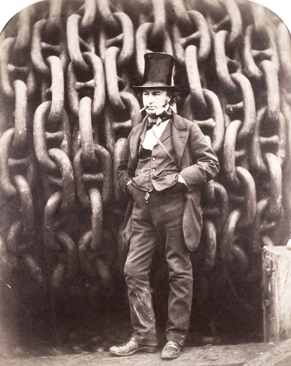 Isambard Kingdom Brunel, stående framför lanseringskedjorna av "Great Eastern", 1857 av Robert Howlett