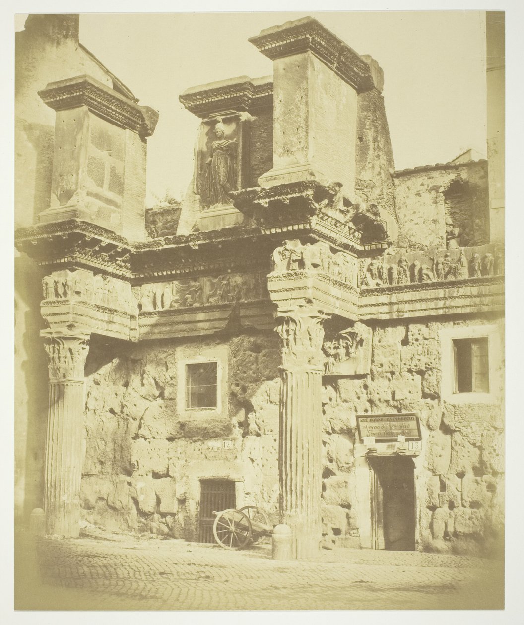 Utan titel (Minervas tempel) av Robert MacPherson