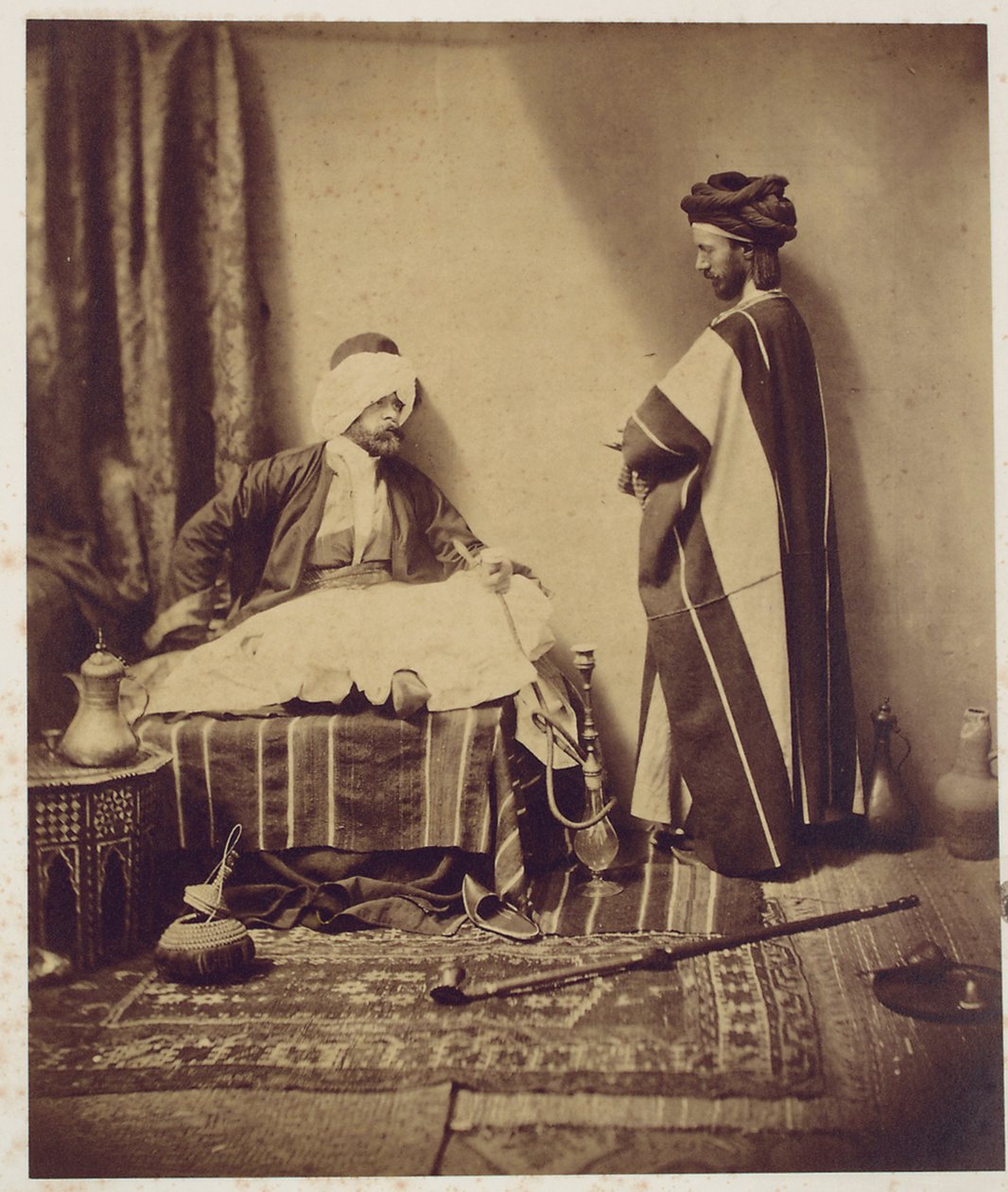 Ett samtal medan du röker, 1858 av Roger Fenton