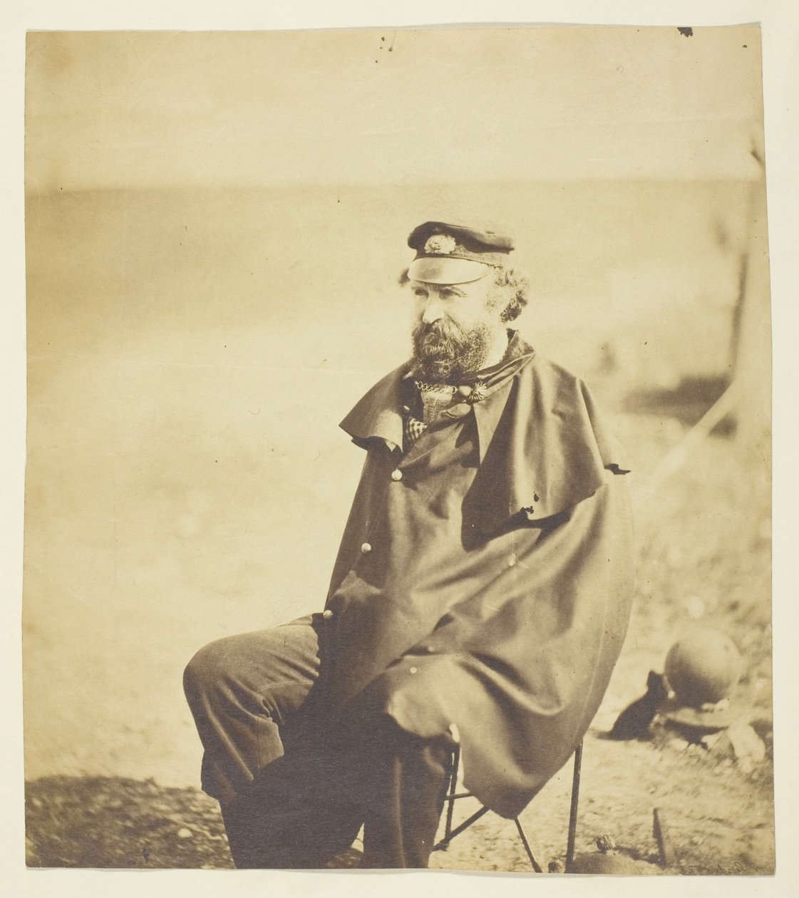 Archibald Gordon (1812-1886), överläkare på Krim; fotograferad på Krim av Roger Fenton
