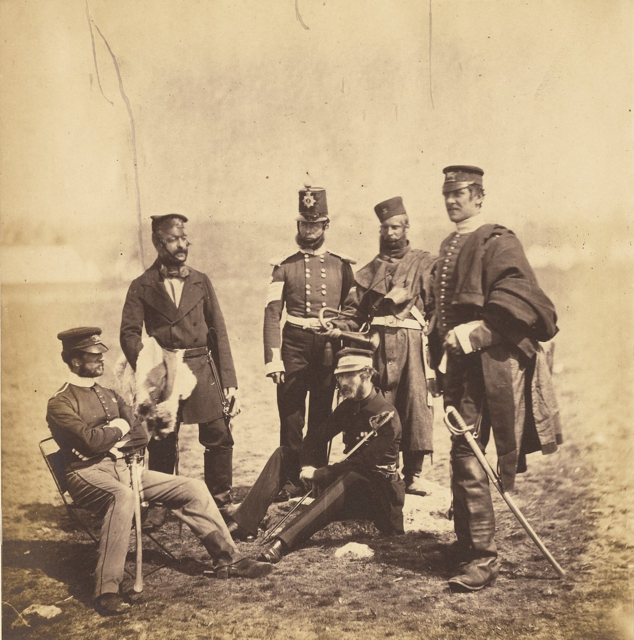 Brigadgeneral Van Straubenzee och officerare från Buffs av Roger Fenton