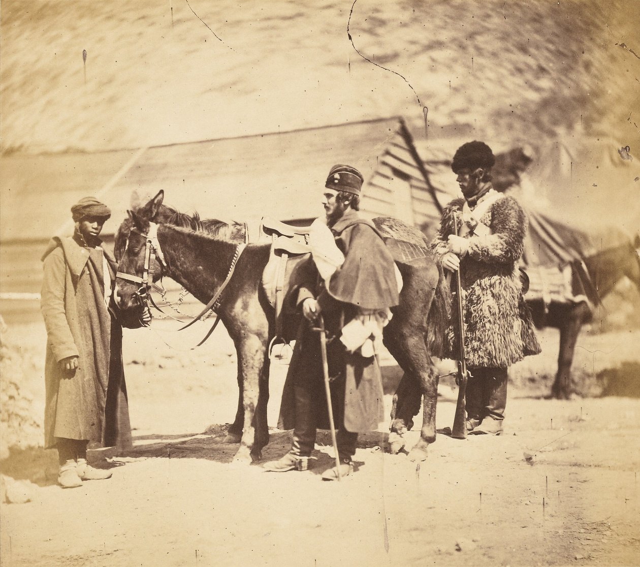 Kapten Burnaby, Grenadier Guards och nubisk tjänare av Roger Fenton