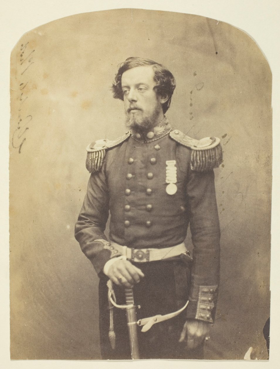Kapten Verschoyle, Grenadier Guards (en tidig fotograf), fotograferad på Krim av Roger Fenton